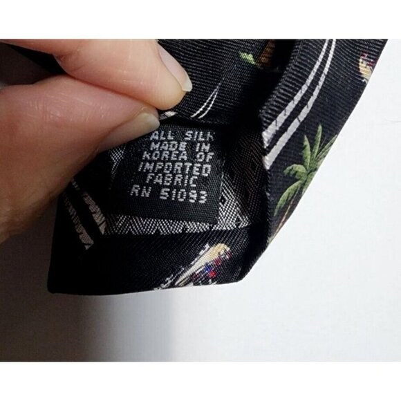 Pre-owned TROPICALS by TANGO Black Palm Trees Sailboats Silk Mens Tie - Picture 6 of 8